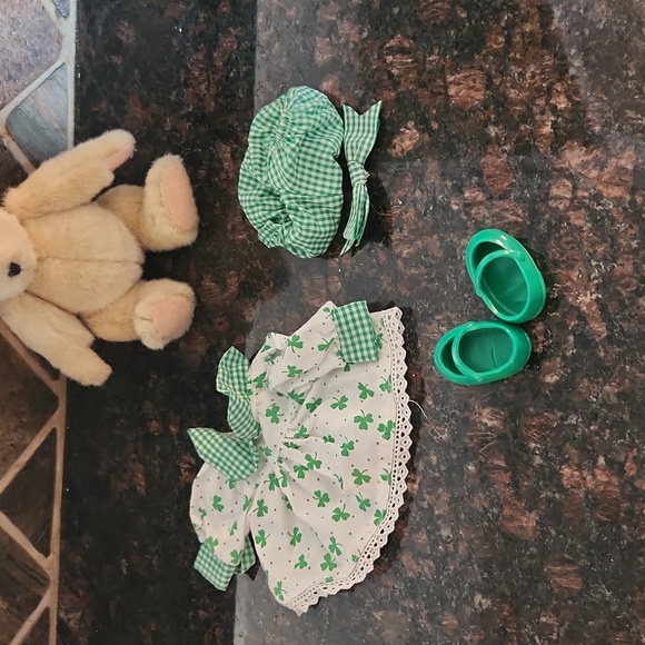 Muffy Vanderbear collection and outfits - Picture 7 of 8